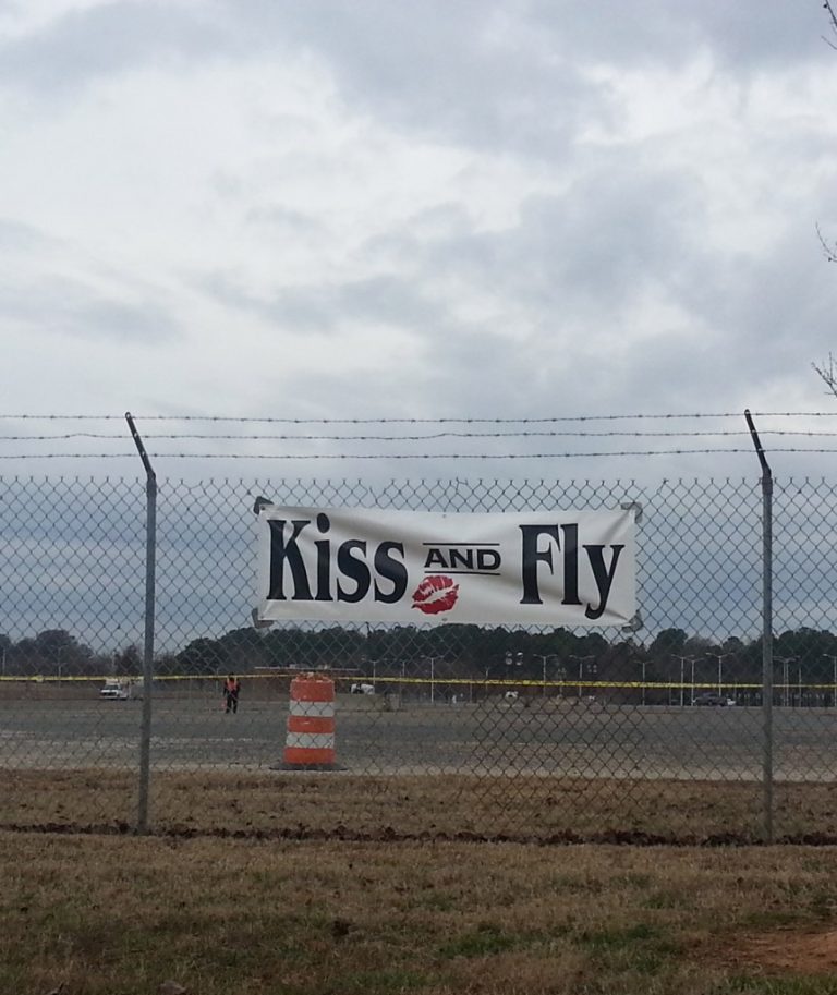Flying From Charlotte? Try Kiss And Fly Lot